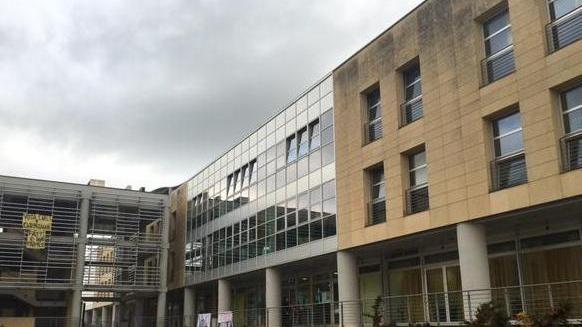 Liceo, lezioni di 40 minuti e solo nel pomeriggio