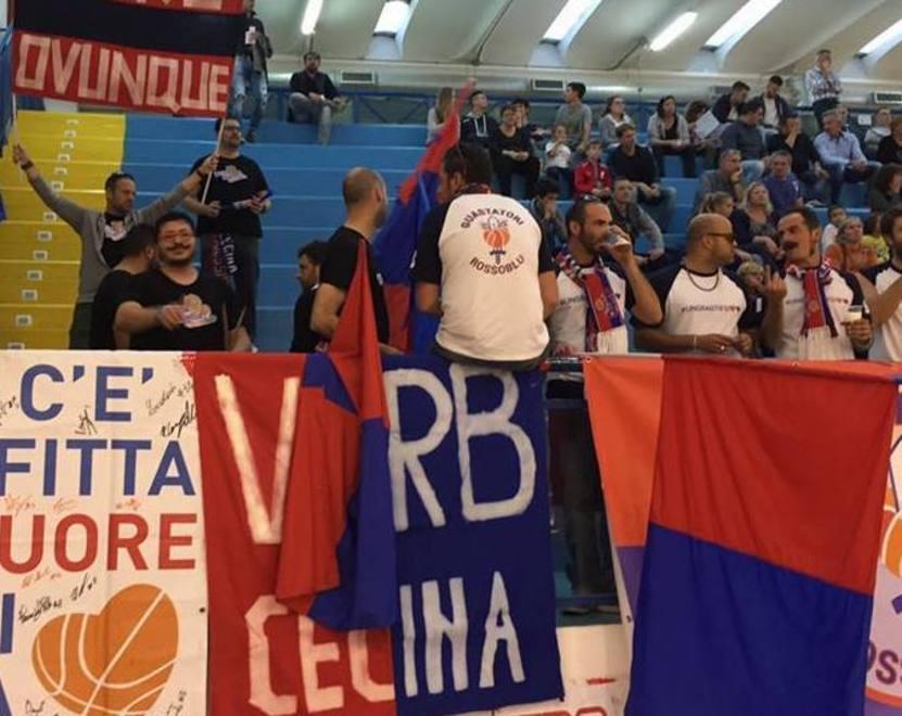 Appello rossoblù «Tutti al palasport»