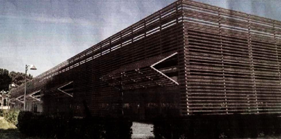 Parcheggio multipiano c’è chi grida all’ecomostro 