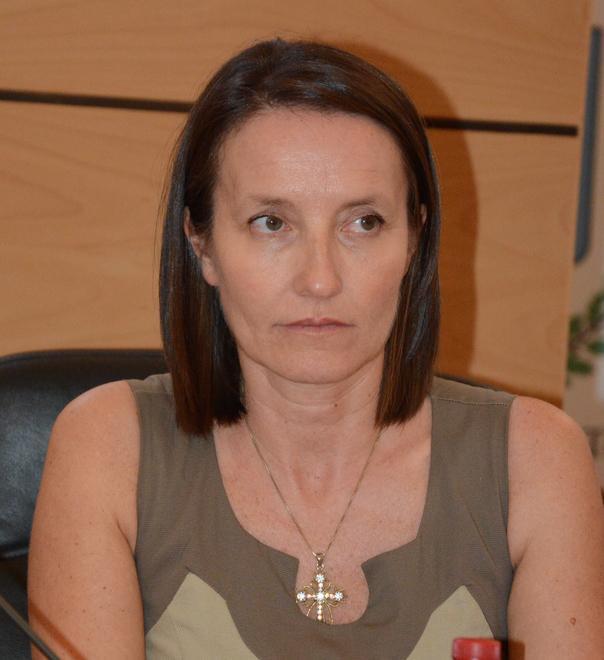 Afterhours, scontro in aula tra l’assessora e la minoranza