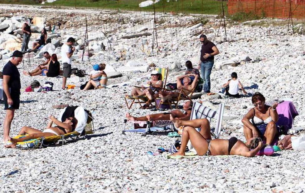 Supplemento d’estate: una domenica in costume da bagno 