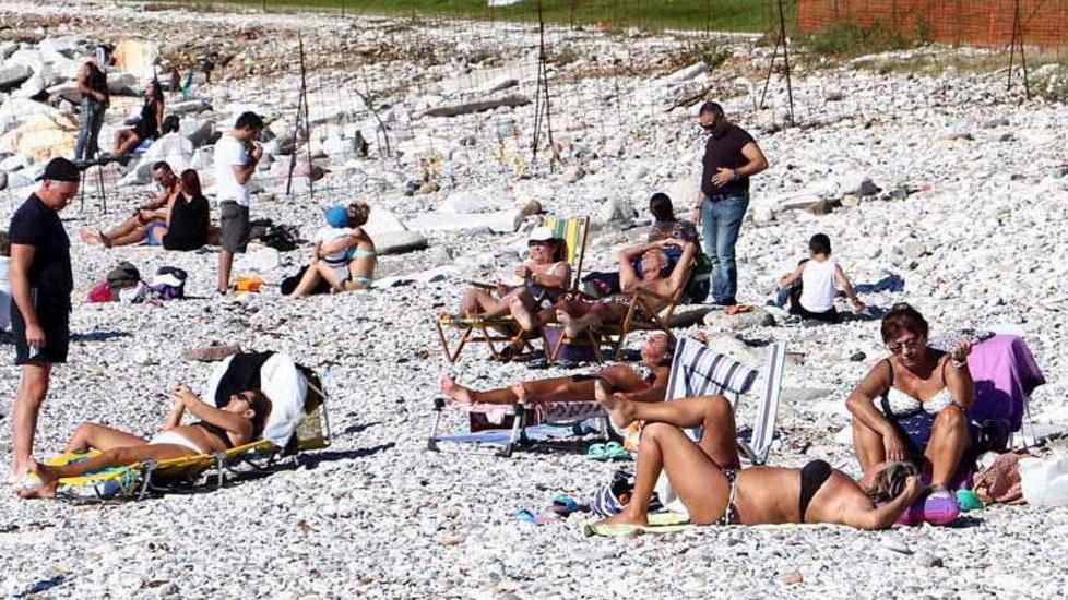 Supplemento d’estate: una domenica in costume da bagno