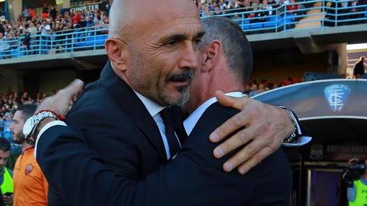 «È Martusciello l’uomo che vi salverà»
