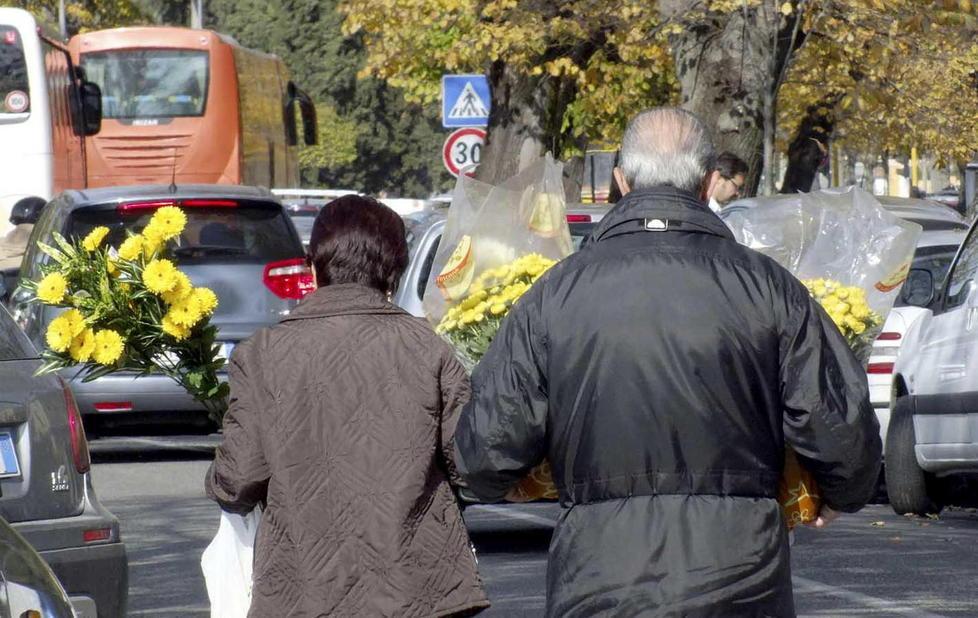 Cimiteri, aperture e modifiche alla viabilità 