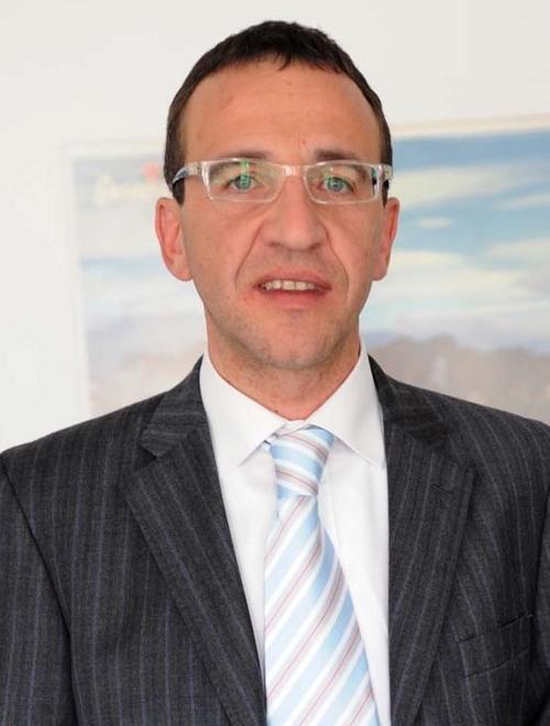 «La soluzione? Spostare la data del bando»