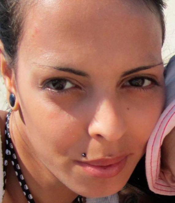 Schianto frontale, muore ragazza incinta 