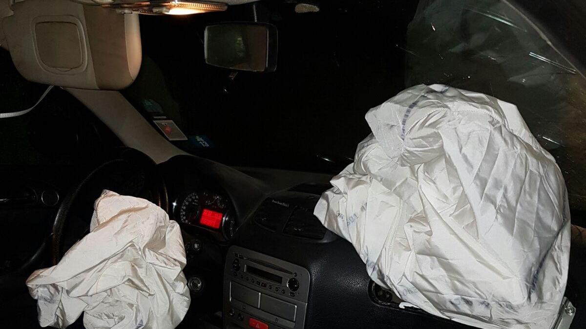 Tamponamento sulla Variante, automobilista positivo all'alcoltest