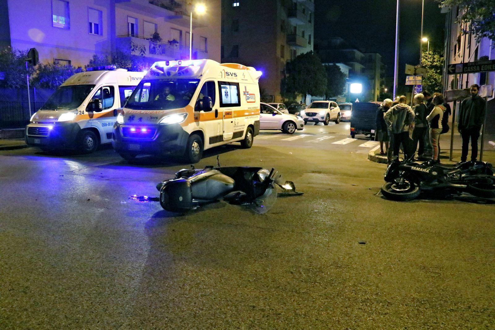 Scontro tra moto e scooter in Coteto: feriti due giovani 