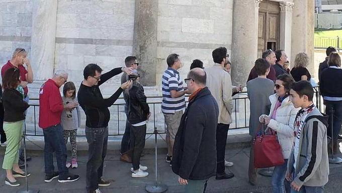 I turisti non si fanno impaurire: lassù ci vogliono andare