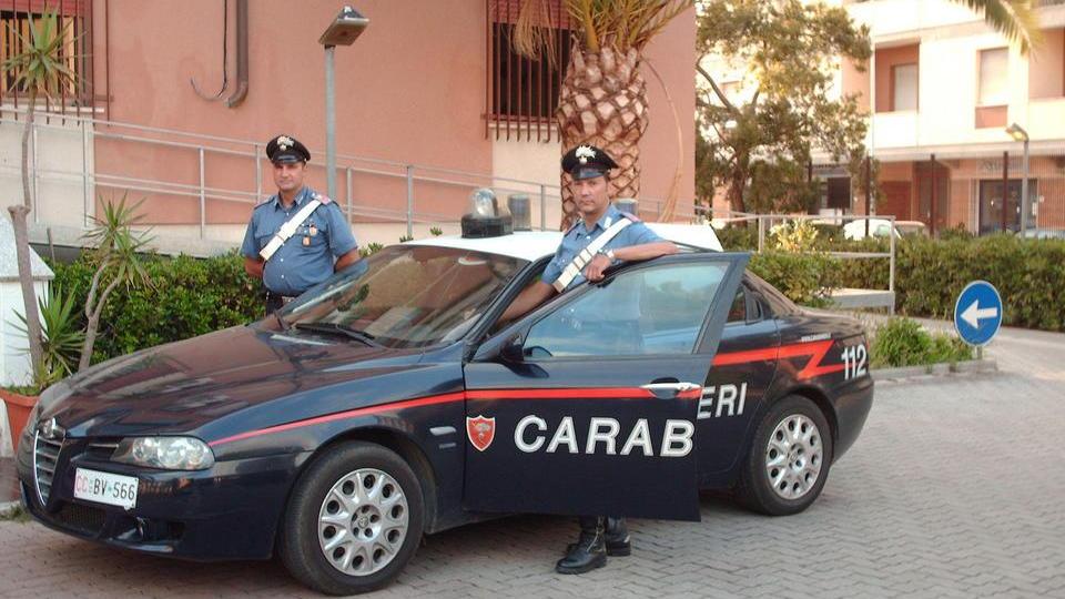 Locali della curia affittati, don Jarek nei guai