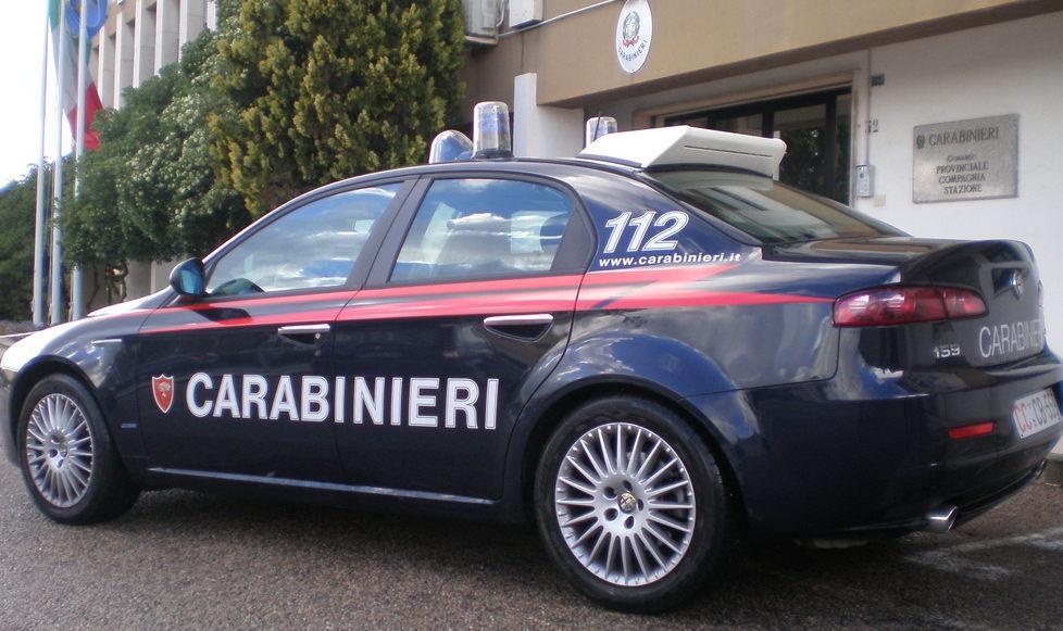 Coltivava marijuana nel terrazzo, arrestato un 37enne