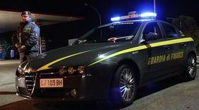 Fermato con oltre 2 chili di cocaina in auto 