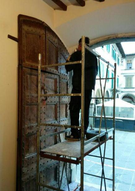 Palazzo Pretorio, finito il restauro del portone