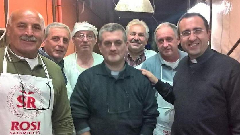 Vescovo e sindaco alla sagra insieme ai volontari dell’Arci