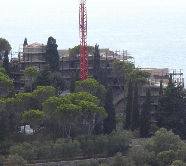 Presunti abusi nella villa I lavori restano al palo 