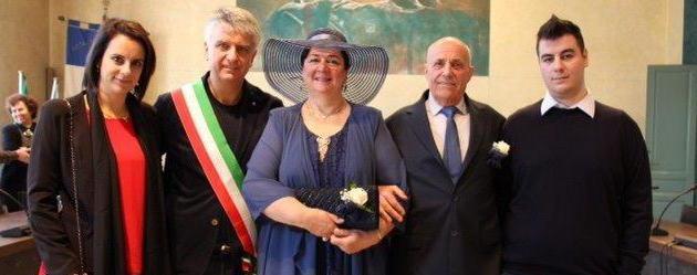 Due ex vigili urbani si sposano in municipio