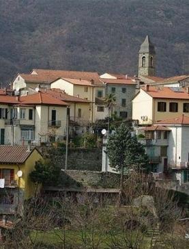 Palazzo Fantoni fermo al sisma del 2013 