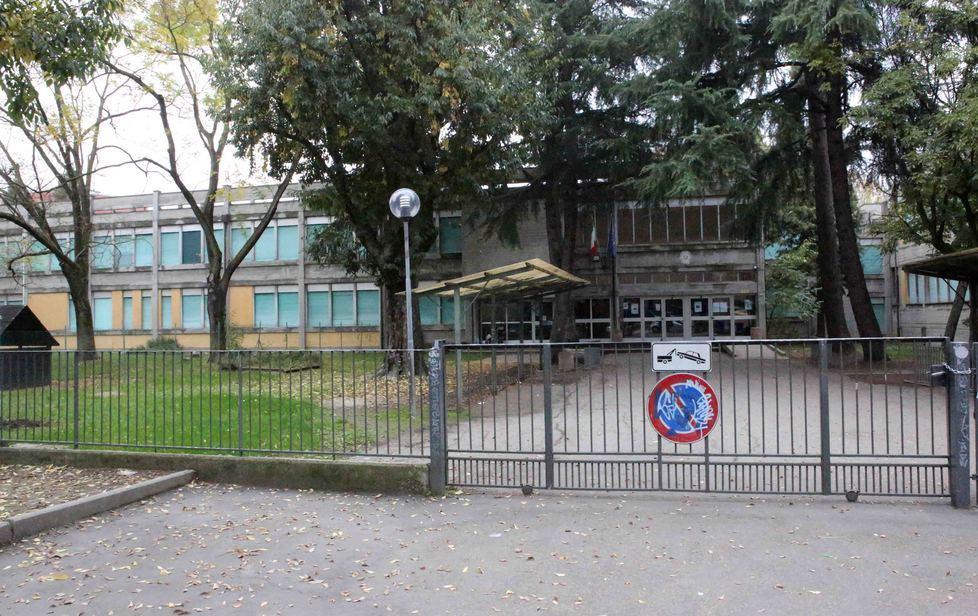 Rubati videoproiettori e accessori 