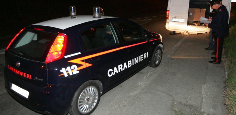 «Mi hanno rapinato» Ma era solo uscito di strada col camion 