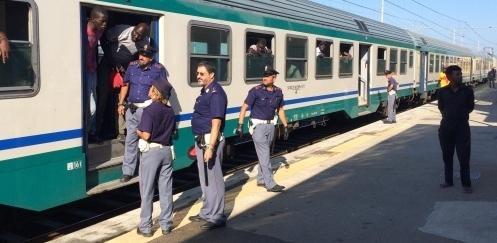 Aggredita e minacciata sul treno: denunciato 
