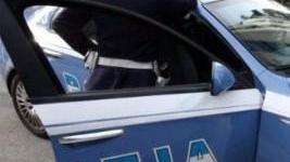 Litigano con il titolare dell’hotel Arriva la polizia e allora pagano