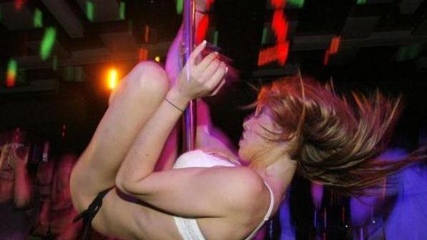 Processo lap dance, si ricomincia tutto da capo