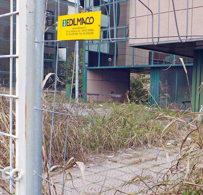 Aperto un varco al Palaspecchi 