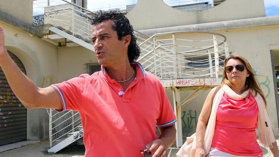 «Qui i rifugiati si comportano bene Gli abusivi no»