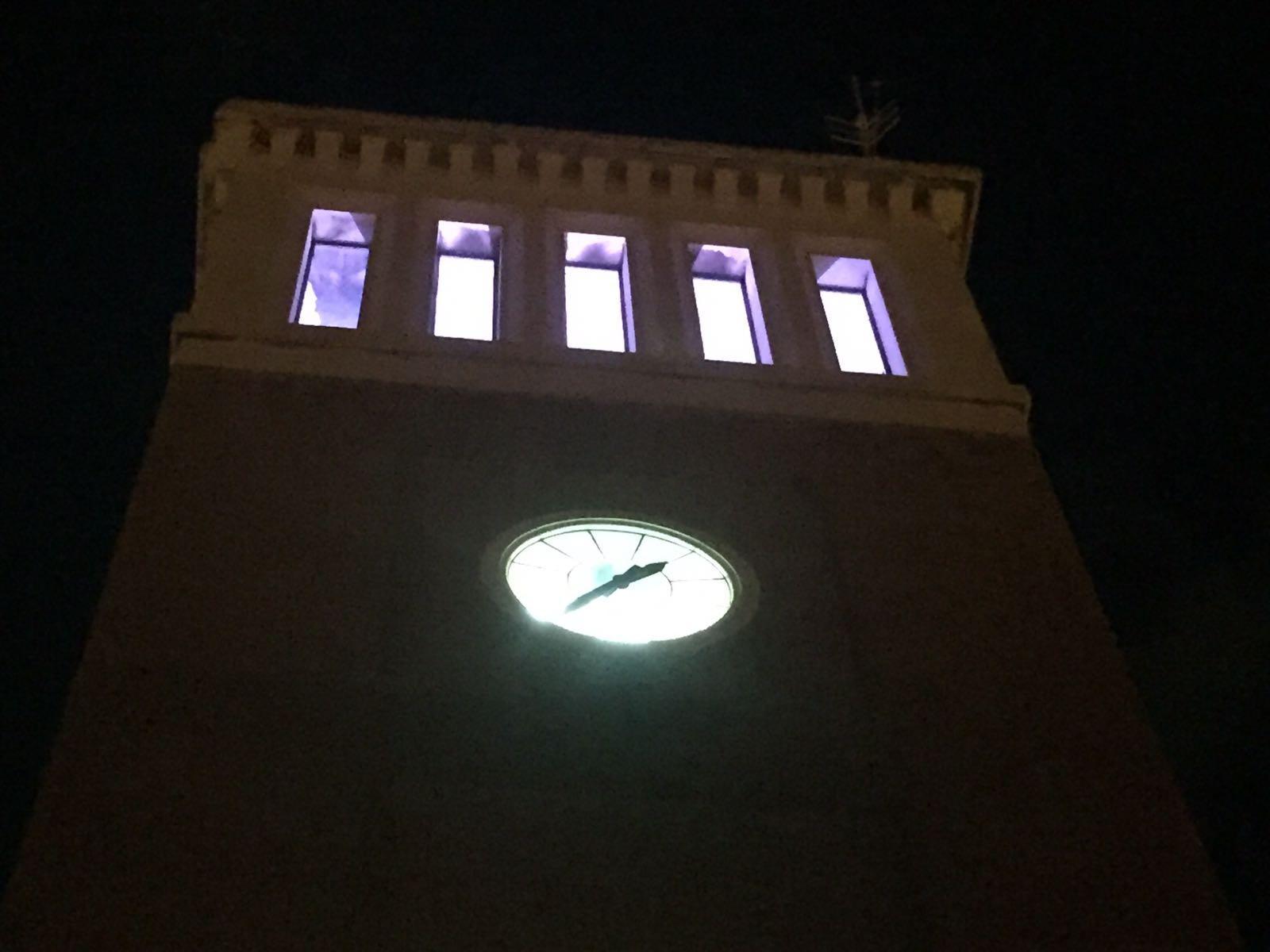 La Torre dell'Orologio illuminata
