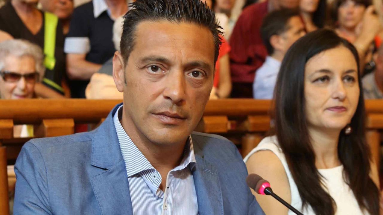 Pignorati i gettoni del consigliere Sarais (M5S)