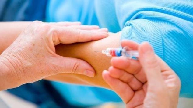 La vaccinazione contro la meningite (archivio)