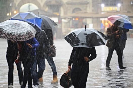 Maltempo a Modena, allerta di Protezione civile per piogge e vento