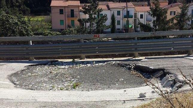 Voragini, presto il vertice con la Regione