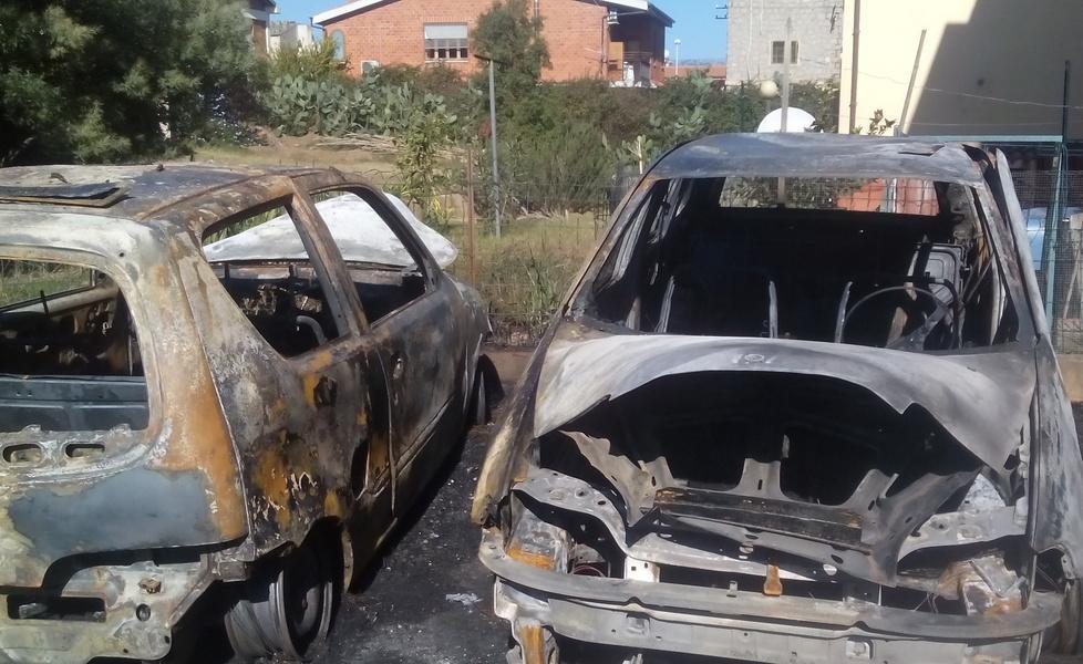 Tortolì, nuovo attentato Altre due auto in fiamme 