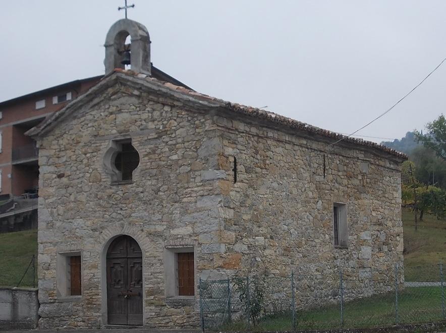 Rifatto il tetto dell’oratorio della Brugna 