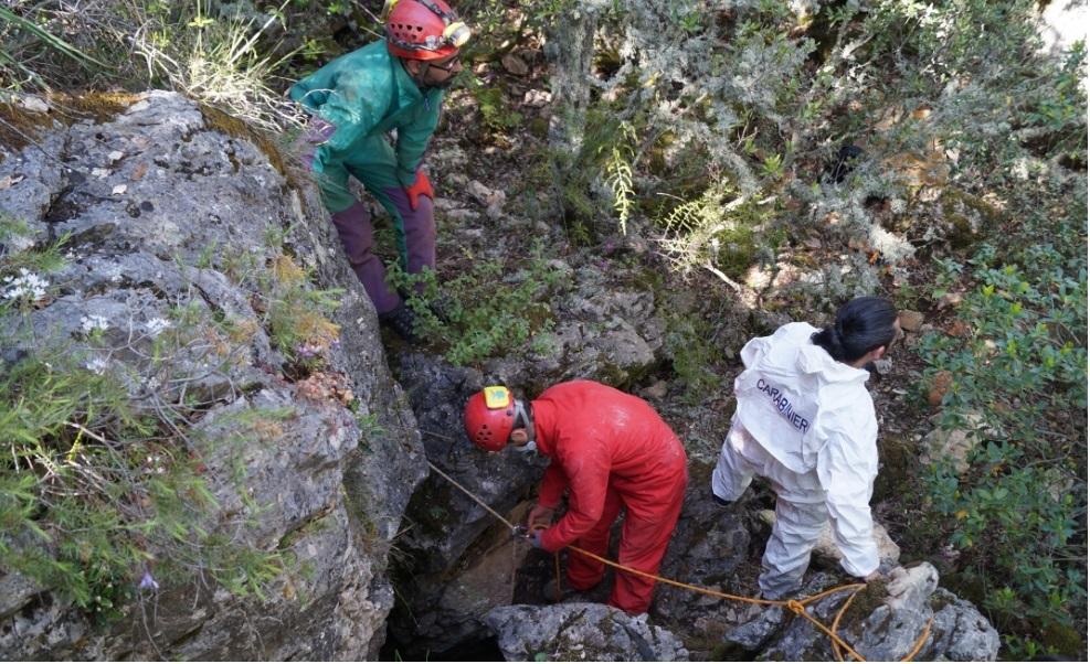 I carabinieri del Ris recuperano i resti di Bernardo Olianas
