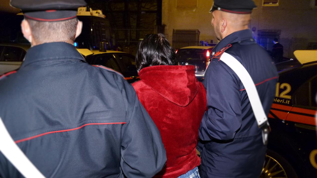 L'arresto di una delle due giovani donne
