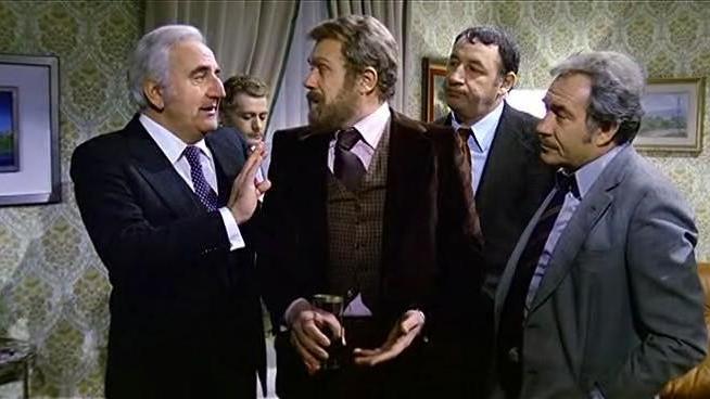 Adolfo Celi, Duilio Del Prete, Gastone Moschin, Philippe Noiret e Ugo Tognazzi in una scena di "Amici miei"