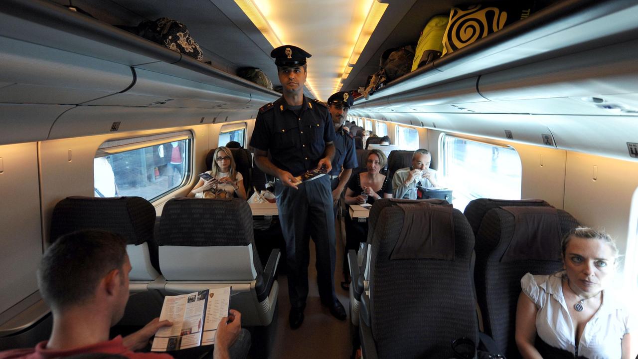 Assale capotreno colpendola al volto: denunciato 46enne
