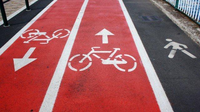 Una pista ciclabile