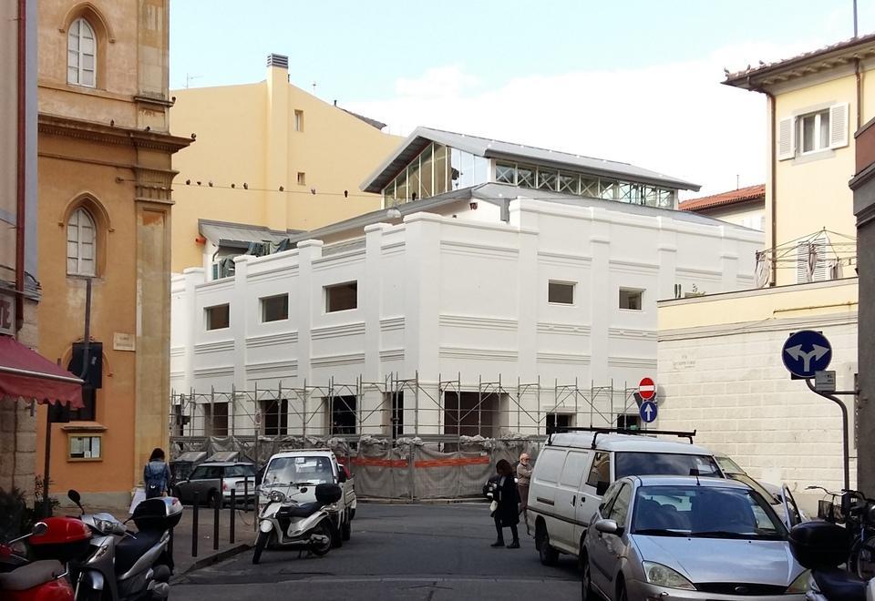 Via le impalcature: nell’ex cinema Jolly aprirà un megastore 