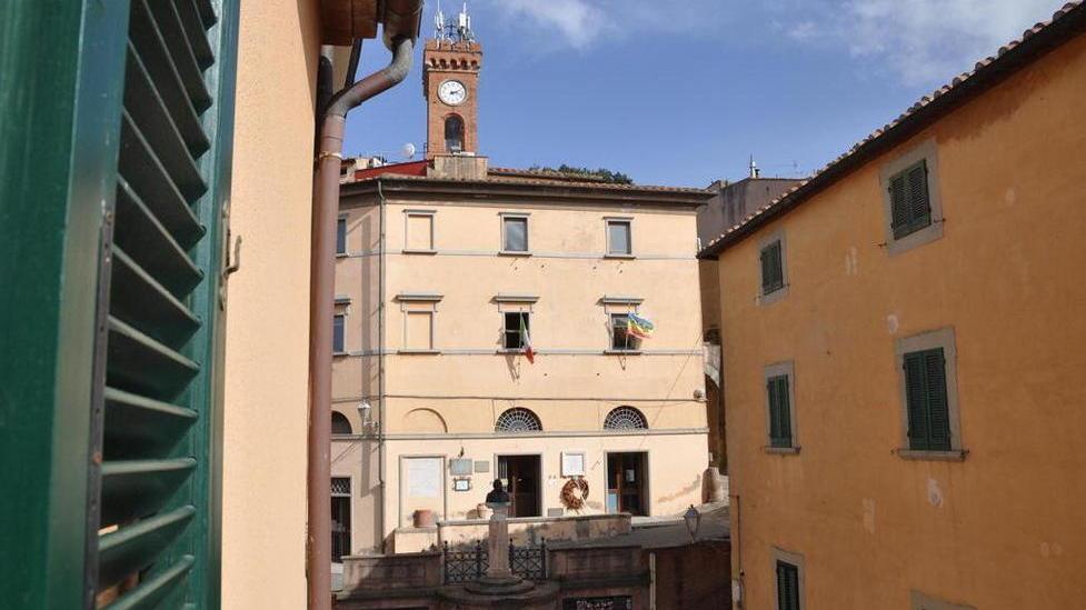 Nuovo monitoraggio di crepe e lesioni nel Palazzo civico