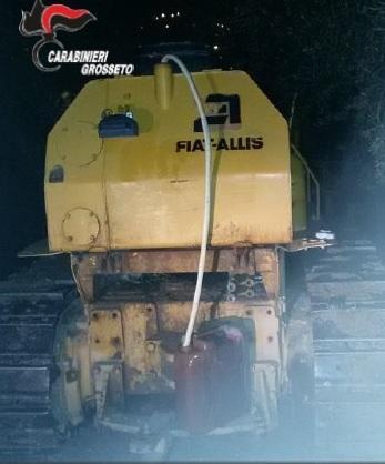Sorpreso a rubare gasolio in un’azienda