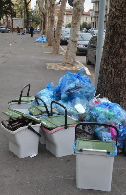 Parte il porta a porta per i negozi e i locali 