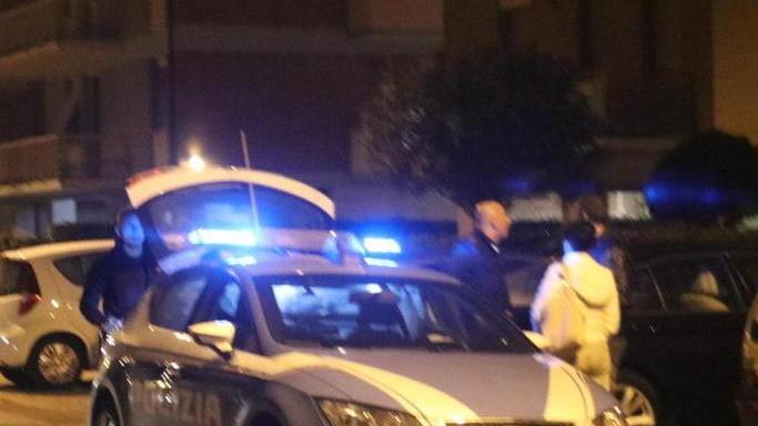 Malore sotto casa, chiama la moglie e muore a 88 anni