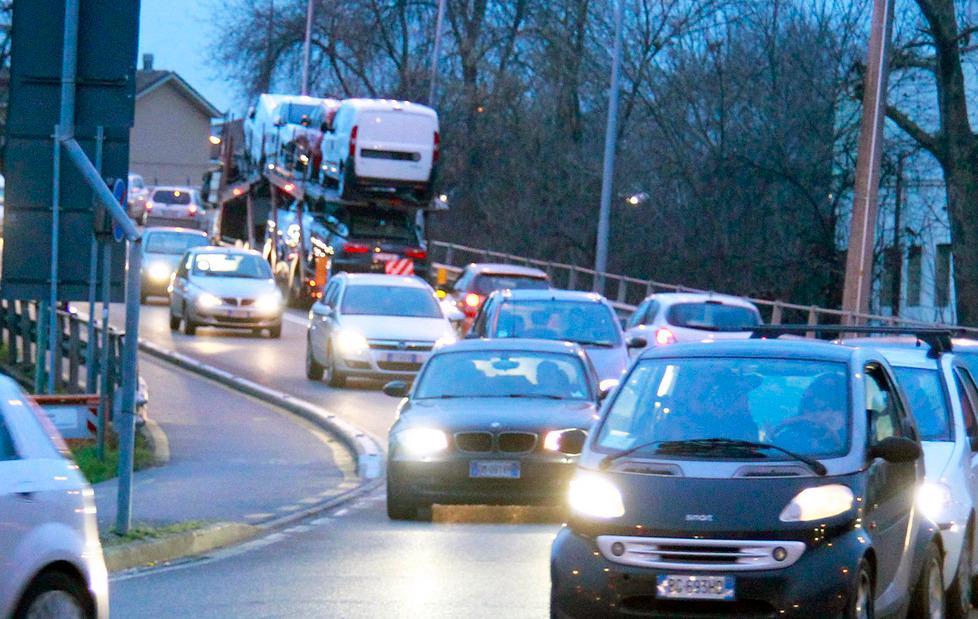 Madonnina, niente ciclabile sul cavalcavia 