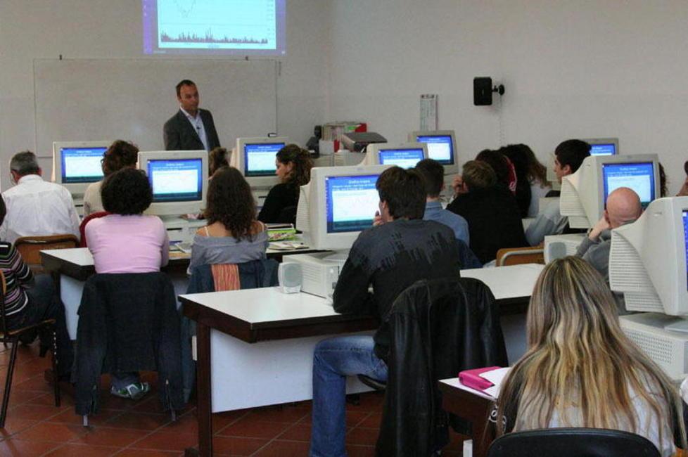 Studenti del Niccolini a lezione in un’azienda dell’agroalimentare