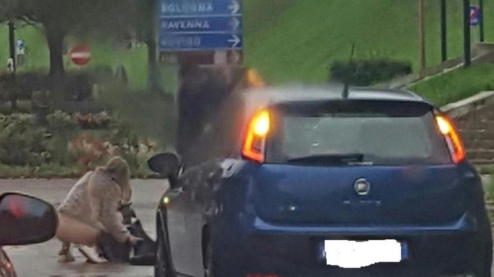 Anziana investita in bicicletta trasportata a Cona