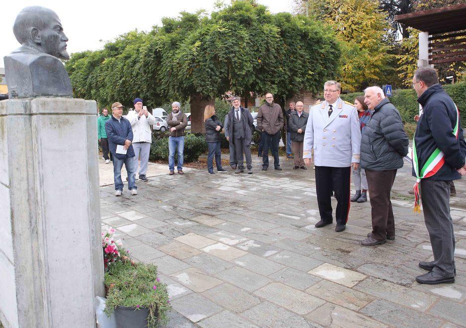 «Fieri che Lenin sia ricordato qui» 