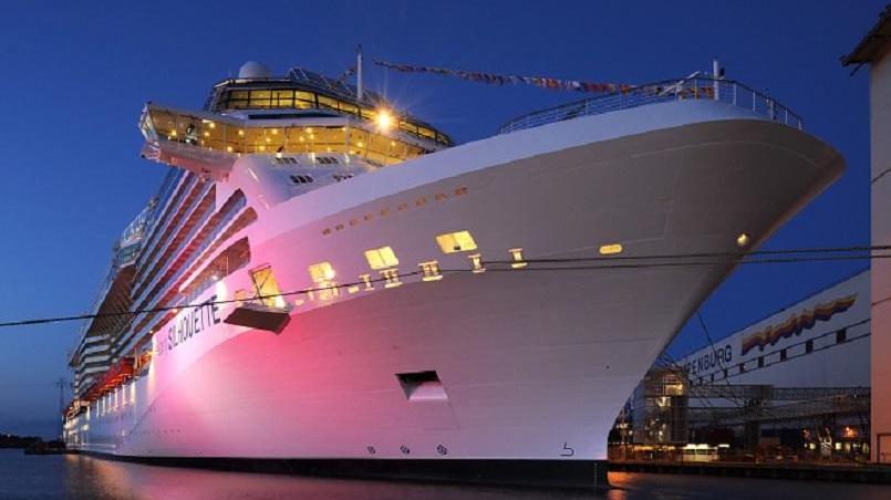La Celebrity Silhouette, nave da crociera della flotta Celebrity Cruise (gruppo Royal Caribbean)